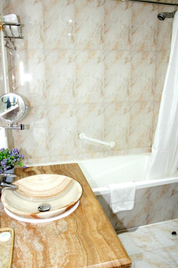 Tourist Hotel Doha Luaran gambar
